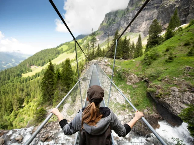 Passerelle-Belle-Etoile_Champery.jpg